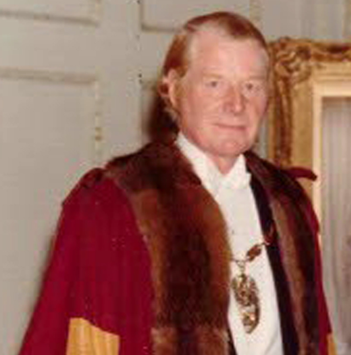 Richard S Hargreaves MC 1976 - 1977