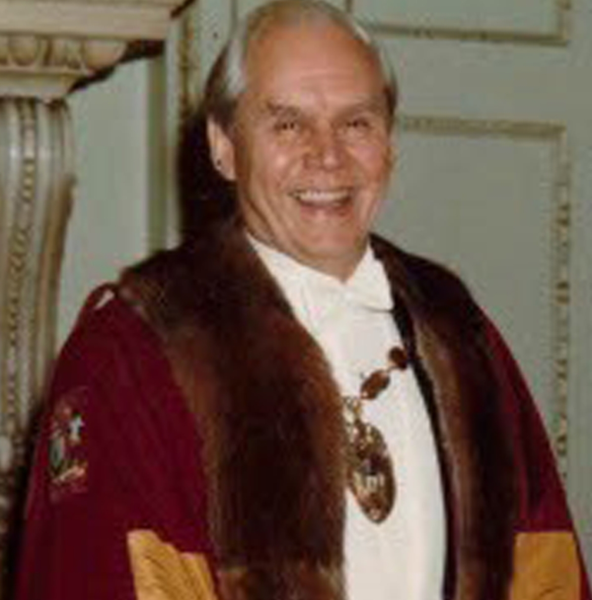 G Rolf Christophersen DFC 1980 - 1981