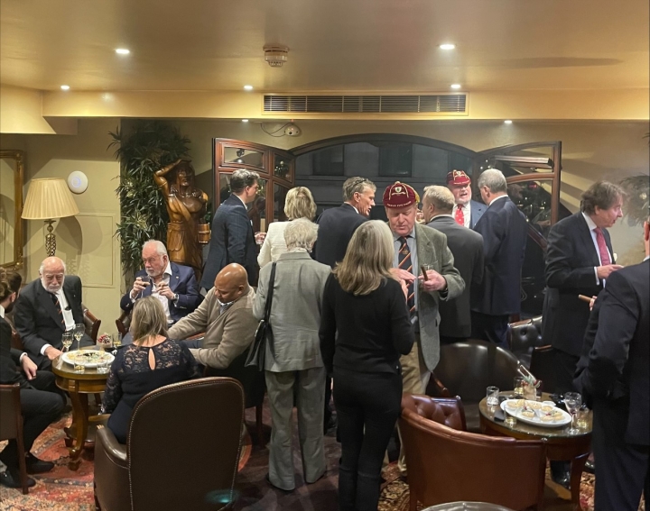 Smoking Club – James J Fox, St James’s