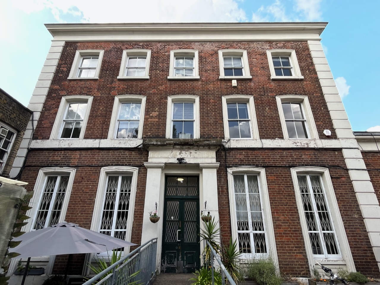 Visit to the Katherine Low Settlement