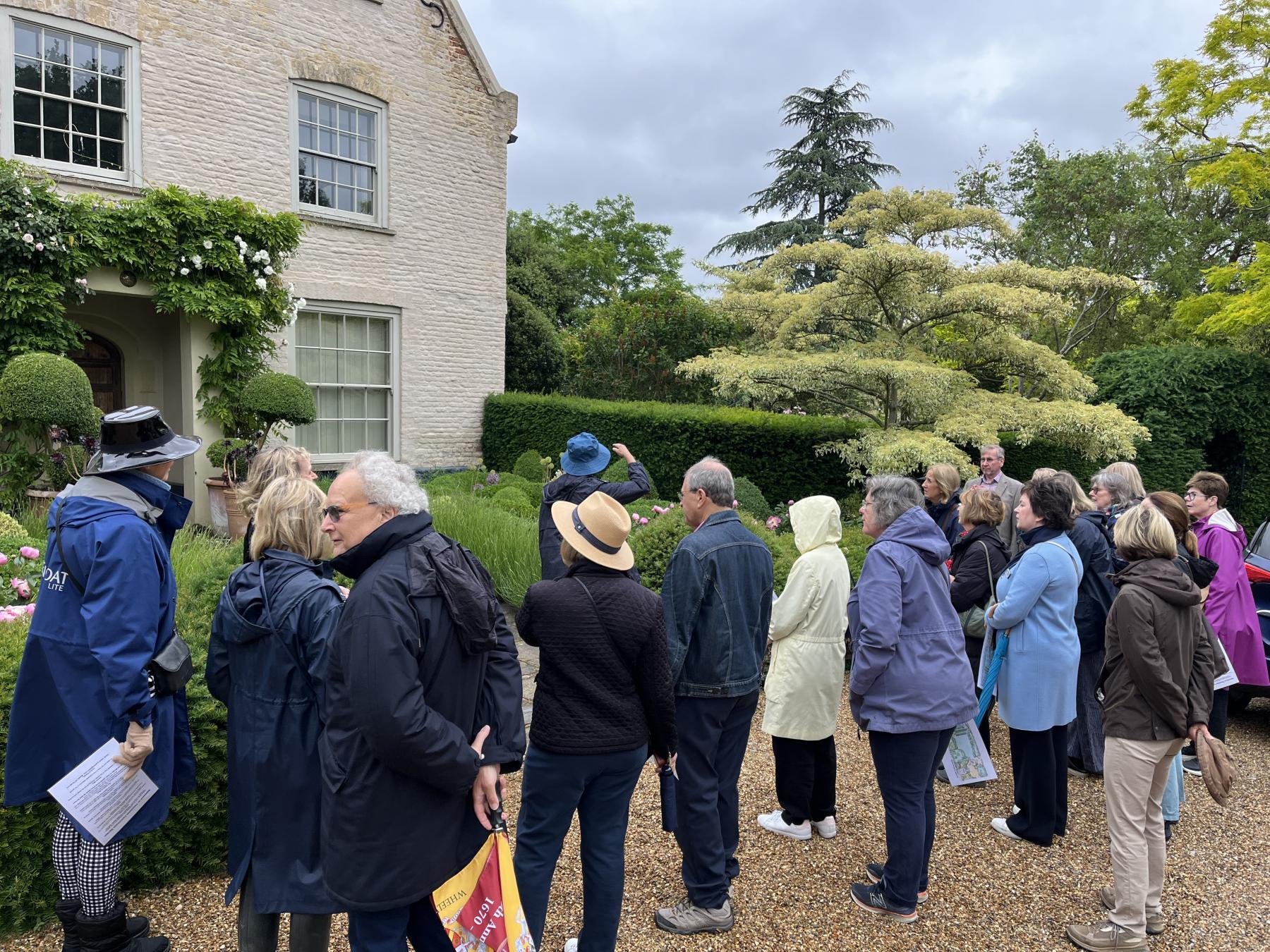 Theobalds Farmhouse Garden Crews Hill