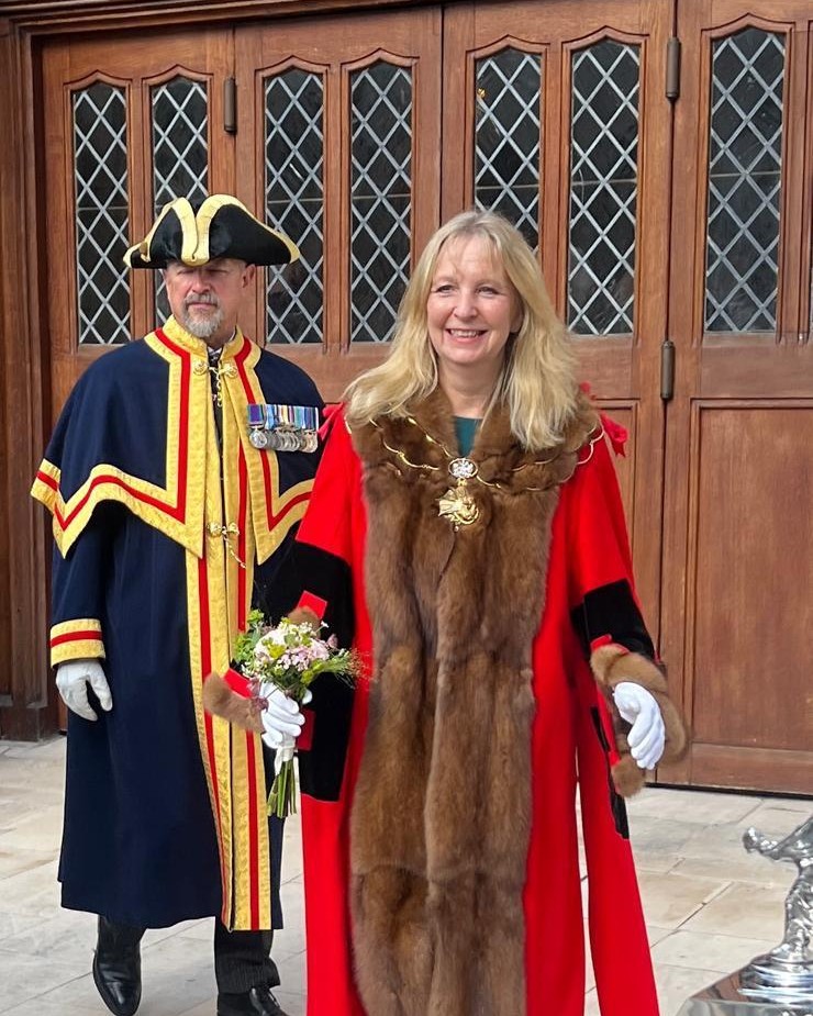 Election of the Lady Mayor